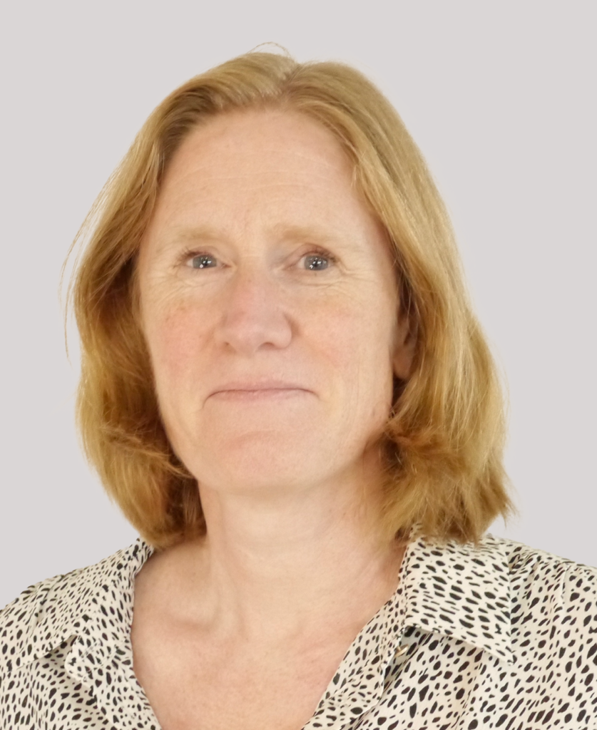 Suz-website-1-837x1024